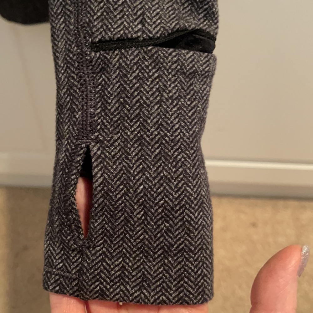 Lululemon Top - Picture 4 of 6